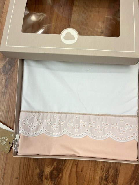 MAYORAL 9398 BABY GIRL  BOXED COTTON BLANKET  WHITE /PEALE PEACH EMBROID ANGLAIS DETAIL
