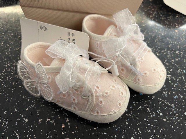 MAYORAL 9739 BABY GIRL SOFT SHOE WHITE/PALE PEACH EMBROID ANGLAIS DETAIL