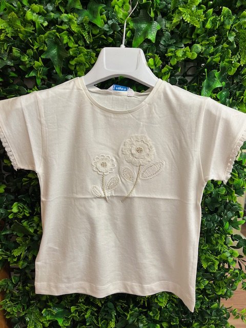 MAYORAL 3083 CREAM TEE FRINGED RUFFLE APPLIQUE DETAIL ON FRONT AND SLEEVE  GOLD STITCHING  4 5 8YRS ONLY 